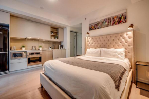 Modern Suite on Peter St - City View